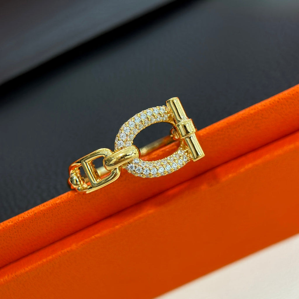 18K Adage H Ring